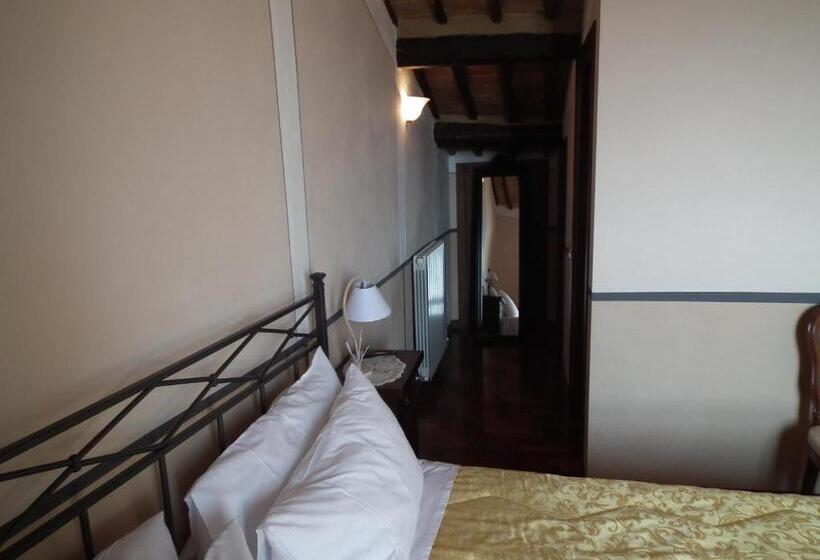Comfort room with balcony, B&b Del Musico