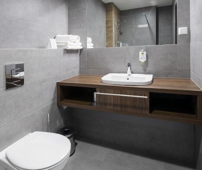 Standardeinzelzimmer, Db Hotel Wrocław