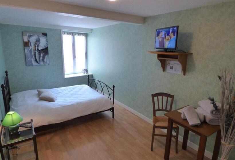 Номер Стандарт, Auberge Des Petits