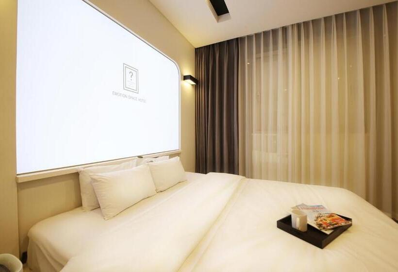 Номер Стандарт с Гидромассажем, Urban Stay