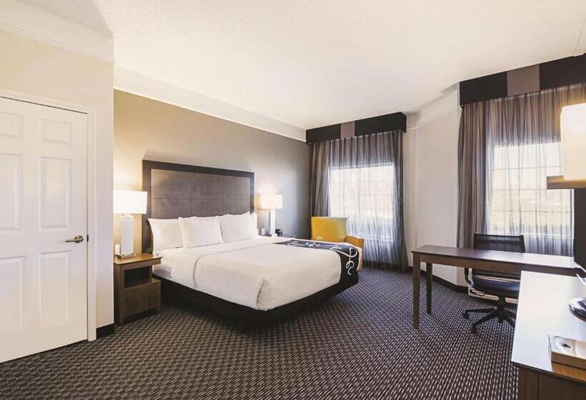 キングサイズベッドのスタンダードルーム, La Quinta By Wyndham Austin At The Domain