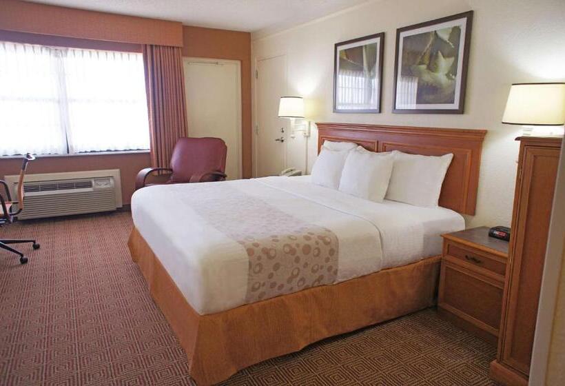 Номер Стандарт Кровать Кинг Адаптированный для Инвалидов, La Quinta By Wyndham Coral Springs University Dr
