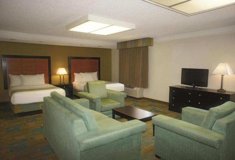 Студия Deluxe, La Quinta By Wyndham St. Pete Clearwater Airport