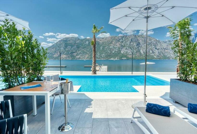 חדר דלוקס, Hyatt Regency Kotor Bay Resort
