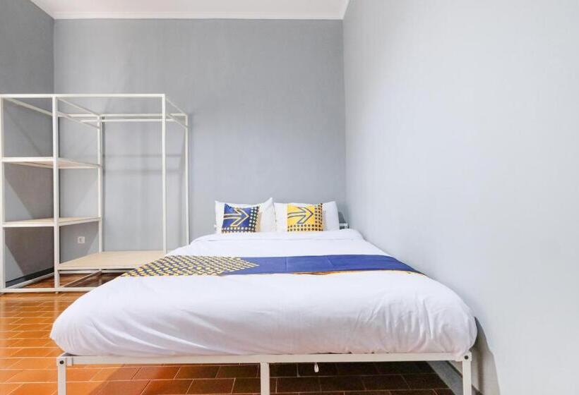 Deluxe Zimmer, Spot On 2281 Omajo