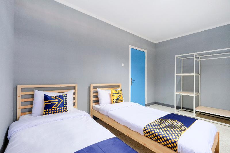 Deluxe Zimmer, Spot On 2281 Omajo