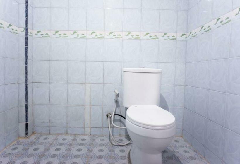 Quarto Estandar, Oyo 2180 Vina Vira