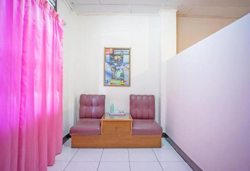 اتاق لوکس, Oyo 2180 Vina Vira