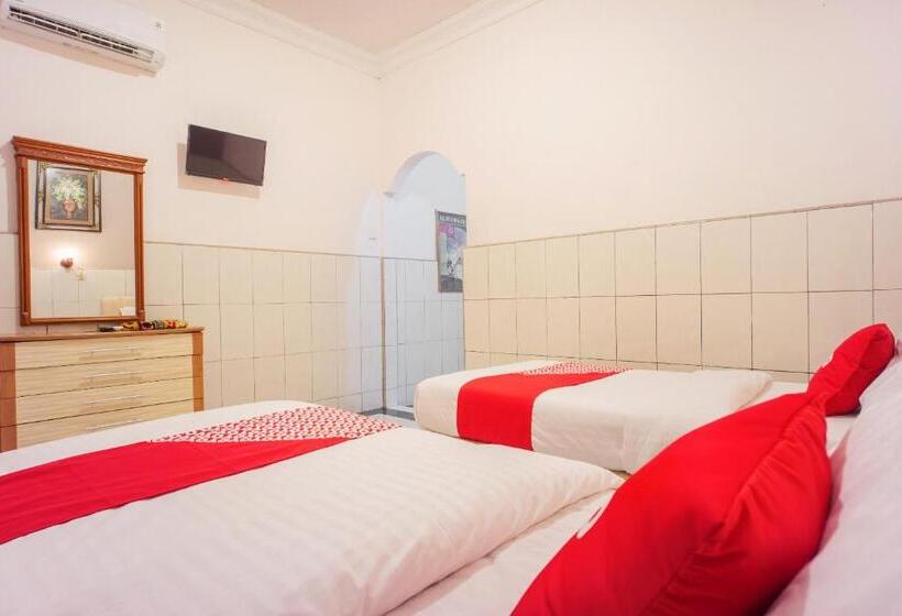 Quarto Deluxe, Oyo 2180 Vina Vira
