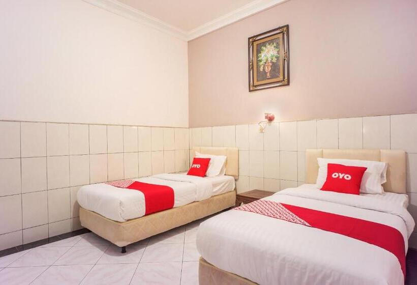 Quarto Deluxe, Oyo 2180 Vina Vira