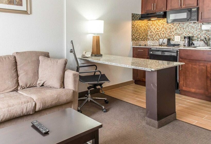Люкс, Mainstay Suites Pittsburgh Airport