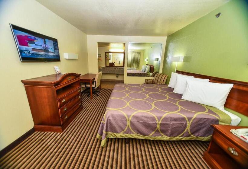 스탠다드 룸 킹사이즈 침대, Masters Inn Tucker