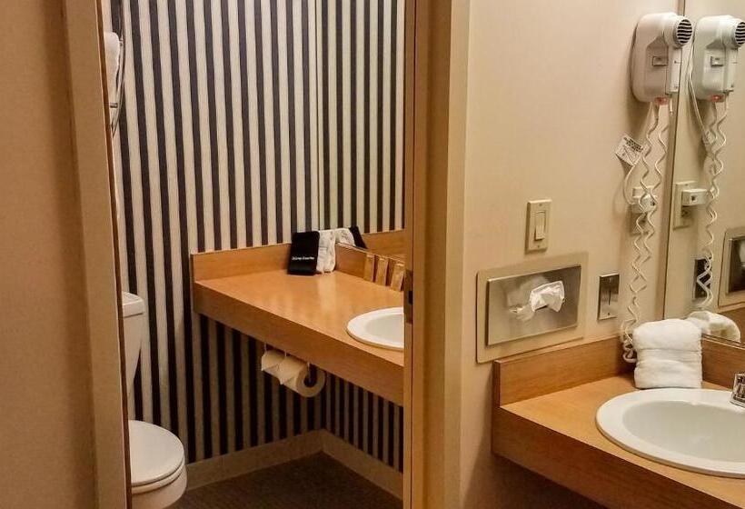 Стандартный Номер Кровать Кинг, Ivey S Motor Lodge