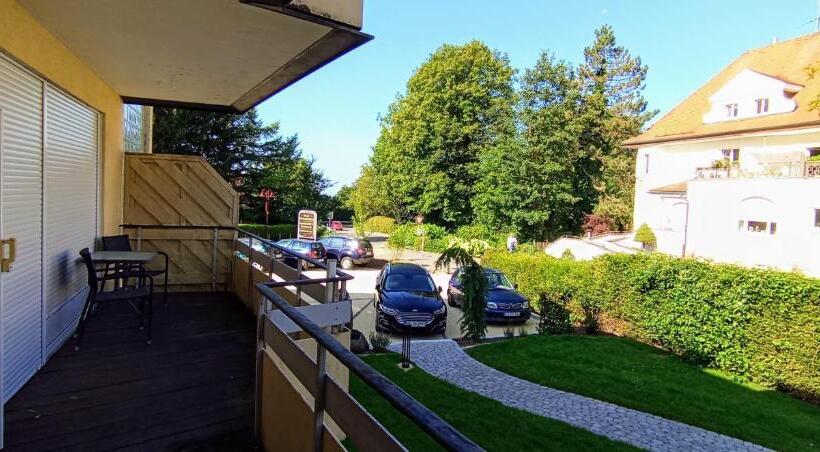 Номер Deluxe с Балконом, Berghotel Heiligenberg