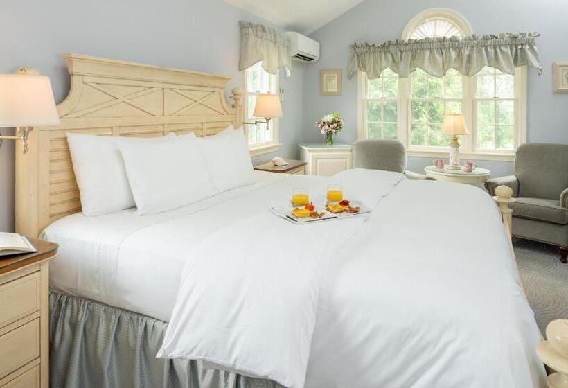 스탠다드 룸 킹사이즈 침대, Old Harbor Inn