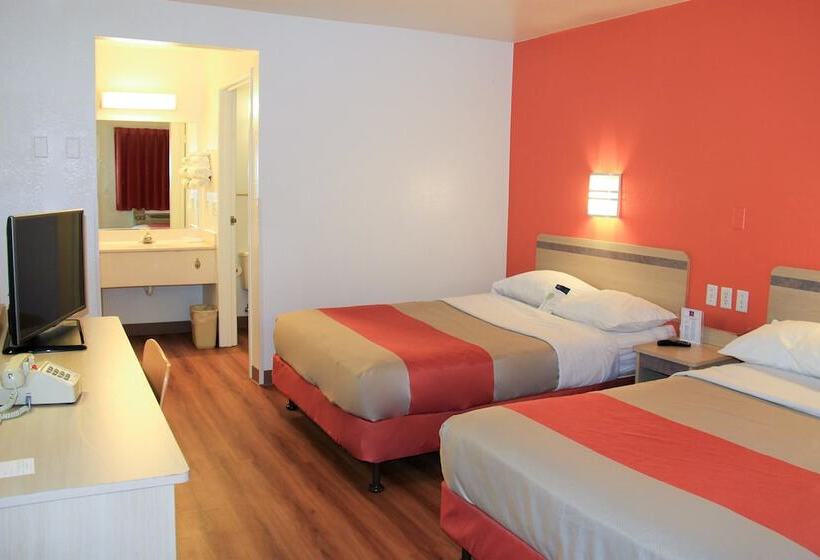 Люкс Повышенной Комфортности, Motel 6enfield, Ct  Hartford
