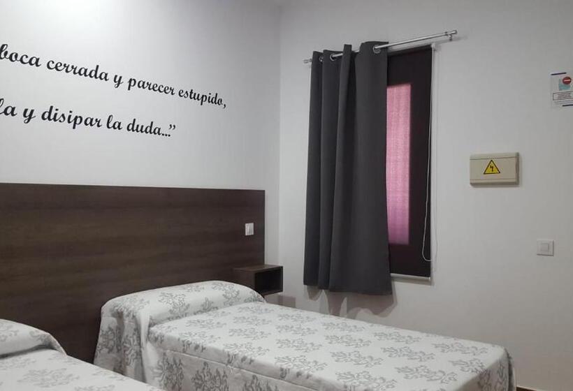 스탠다드 룸, Hostal Almagro