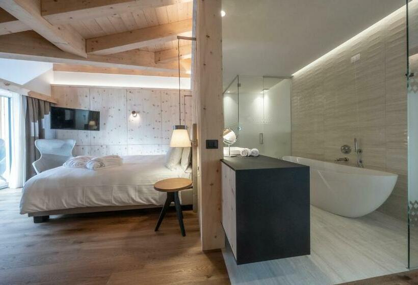 سوییت جونیور لوکس, Ciampedie Luxury Alpine Spa