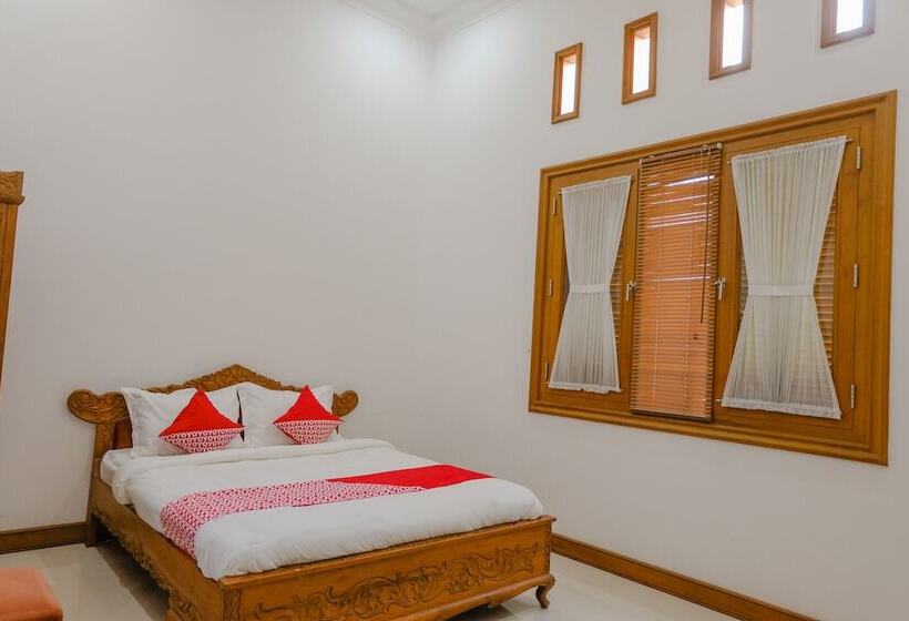 اتاق لوکس, Oyo 2295 Daffi Family Residence