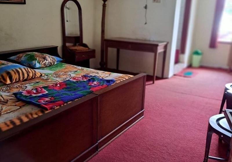 Quarto Deluxe, Wisma & Kantin Amanda