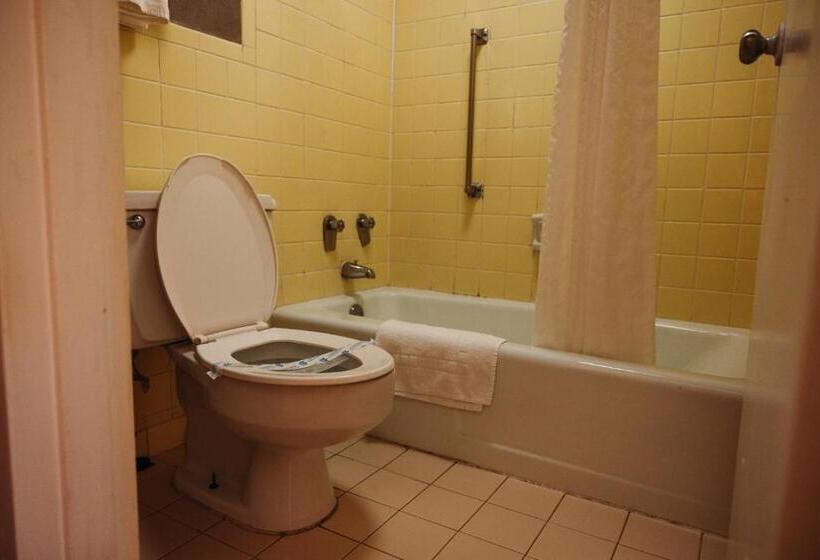 Номер Deluxe, Reidsville Inn & Suites