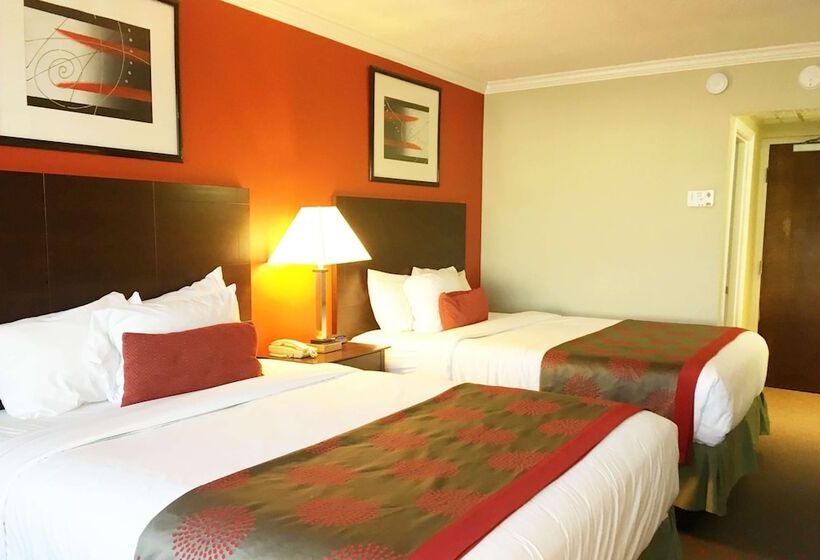 Номер Стандарт 2 Двуспальные Кровати, Ramada Hotel & Conference Center By Wyndham Lewiston