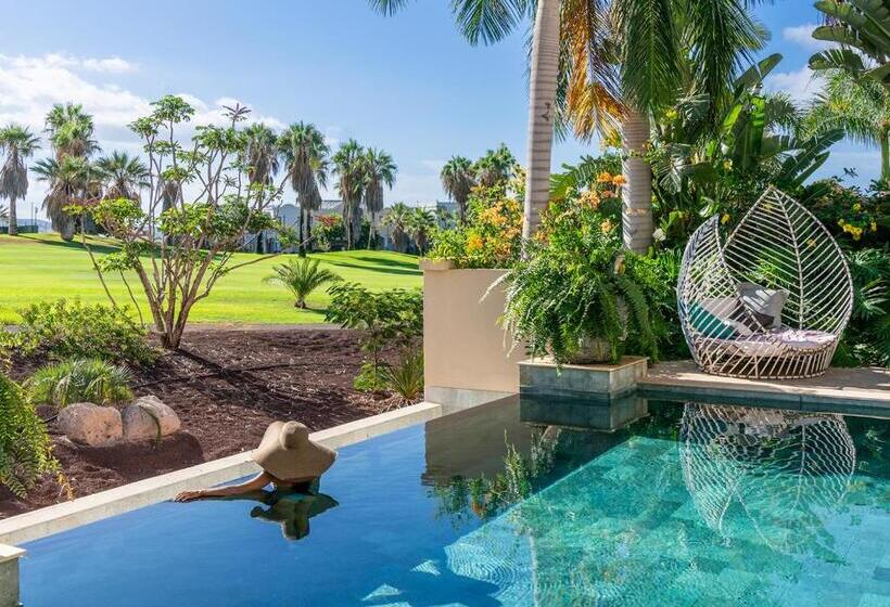 Вилла 3 Спальни с Бассейном, Royal River, Luxury Hotel   Adults Only