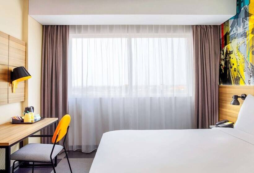 디럭스 룸, Ibis Styles Bekasi Jatibening
