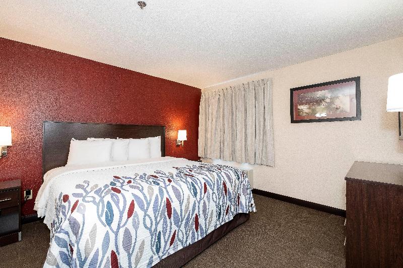 Номер бизнес-класса, Red Roof Inn Raleigh Southwest  Cary