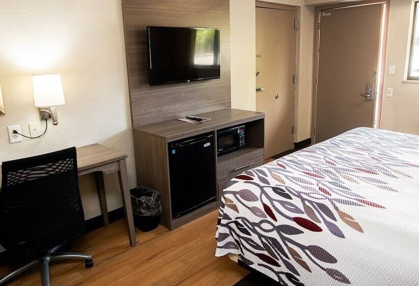 Номер Deluxe, Red Roof Inn Rochester  Henrietta