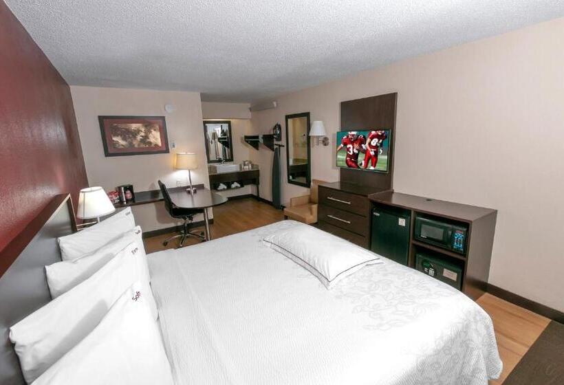 Номер Премиум, Red Roof Inn Plus+ St Louis   Forest Park/ Hampton Ave 