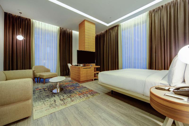 اتاق لوکس با تخت بزرگ, Doubletree By Hilton Adana