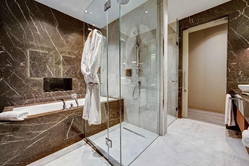 اتاق لوکس با تخت بزرگ, Doubletree By Hilton Adana