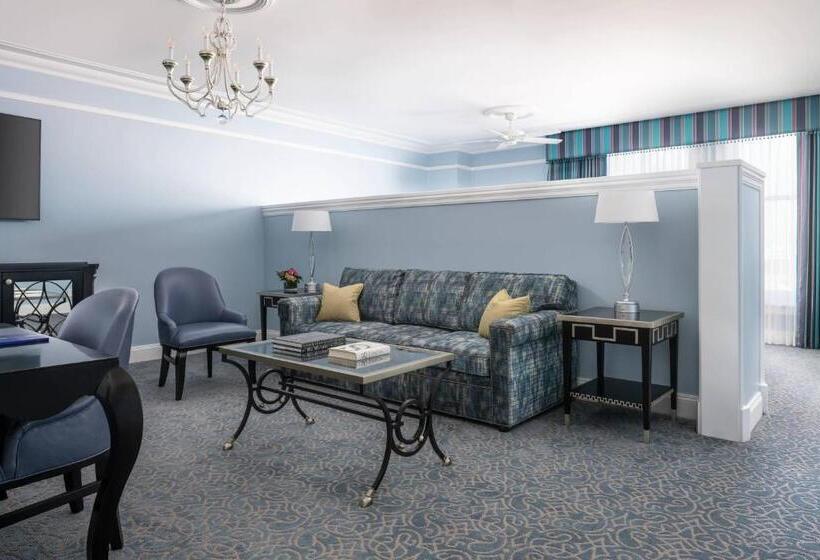Студио Базик, The Ritzcarlton, New Orleans