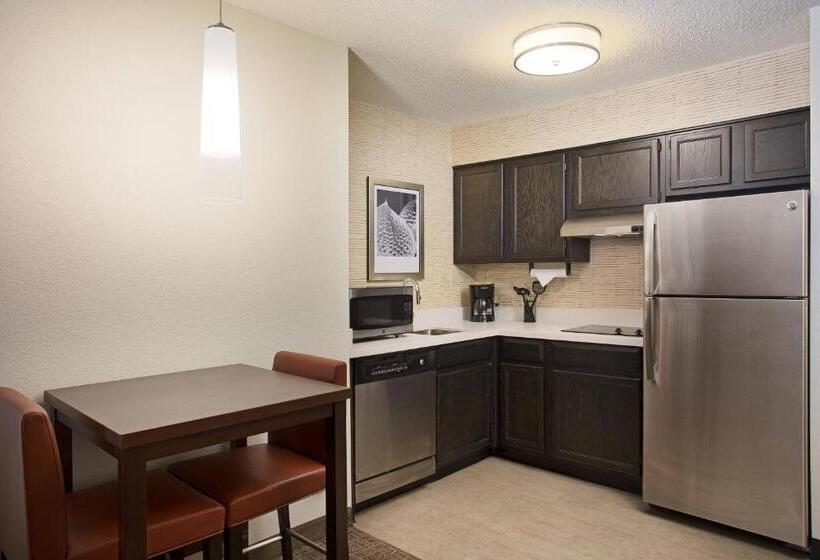 Студия Стандарт, Residence Inn Detroit / Auburn Hills