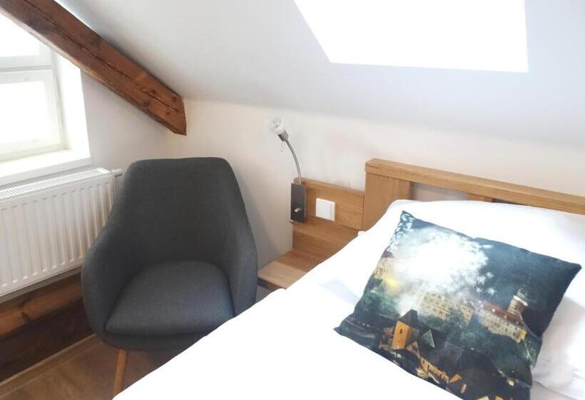 스탠다드 스튜디오 킹침대, Garni Villa Areka