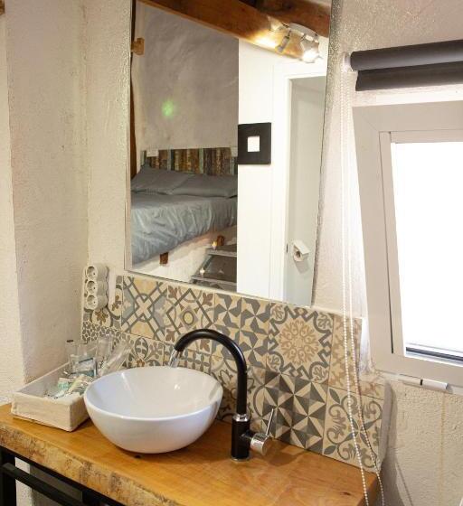 高级套房, Fortress Jacuzzi Suites