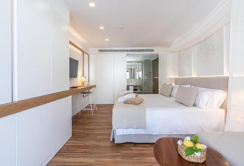 Полулюкс Одноместный с Террасой, Ynaira Hotel & Spa