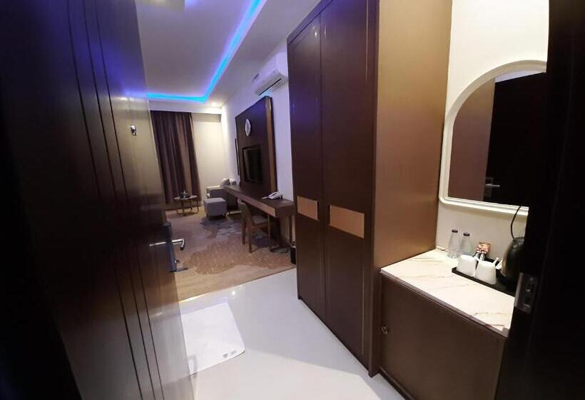 デラックスルーム, Qasr Alshamal
