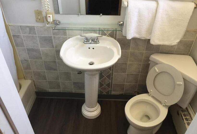 スタンダード４人部屋, Sands Motel Niagara Falls