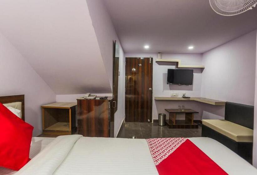 اتاق استاندارد, O Red Velvet Classic Near Netaji Subhash Chandra Bose International Airport