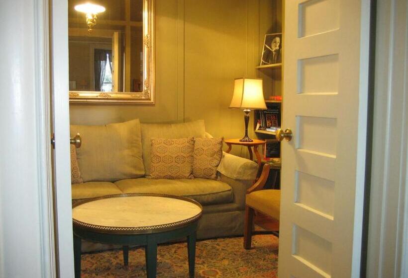 스위트, Morgan State House Inn
