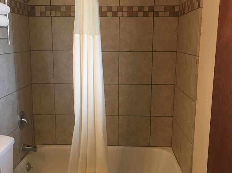 Номер Superior, Ramada By Wyndham Elko Hotel At Stockmen S Casino