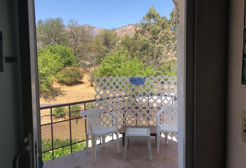 Номер Стандарт, Sierra Lodge Three Rivers
