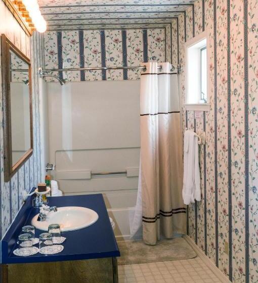 디럭스 룸, Silver Maple Inn And The Cain House Country Suites