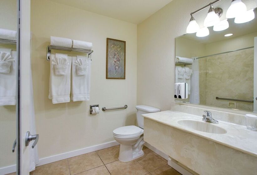 Студия Стандарт, Stratford Inn