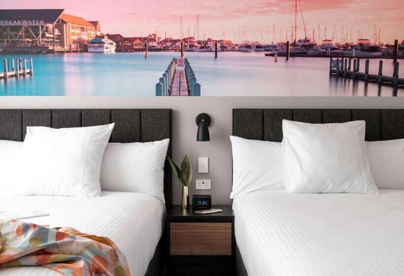 스탠다드 룸 더블 침대 2개, Novotel Perth Murray Street