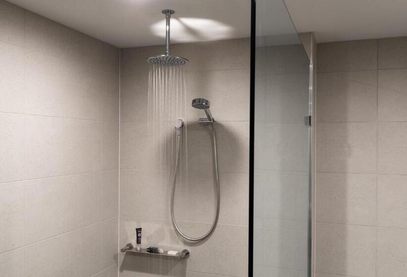 带大床的标准间, Novotel Perth Murray Street