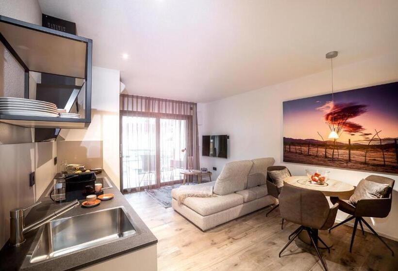 침실 1개 아파트, Primera Apartments