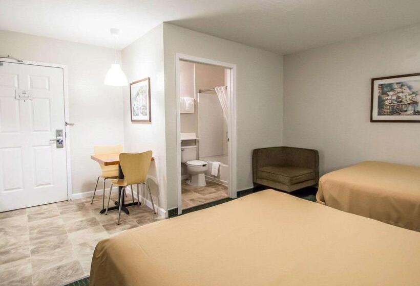 带2个双人床的标准工作室, Suburban Studios Melbourne Airport